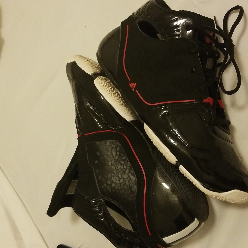 Early 2000's patent leather adidas sz 10 black & red